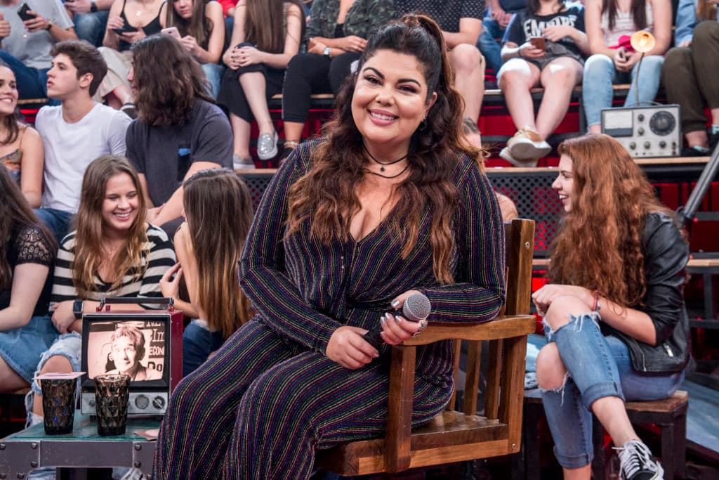 Fabiana Karla deixa escapar segredos do Se Joga e revela fofocas de famosos da Globo: "Sei muita coisa"