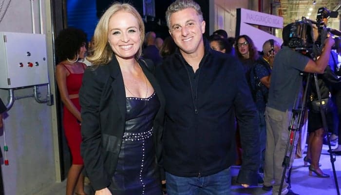 Luciano Huck curte apresentação de Anitta no Rock in Rio com a família