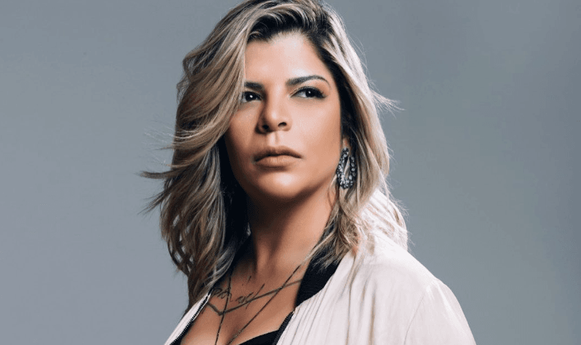 Paula Mattos é envolvida em momento de horror dentro de avião: "Motor parou no ar"
