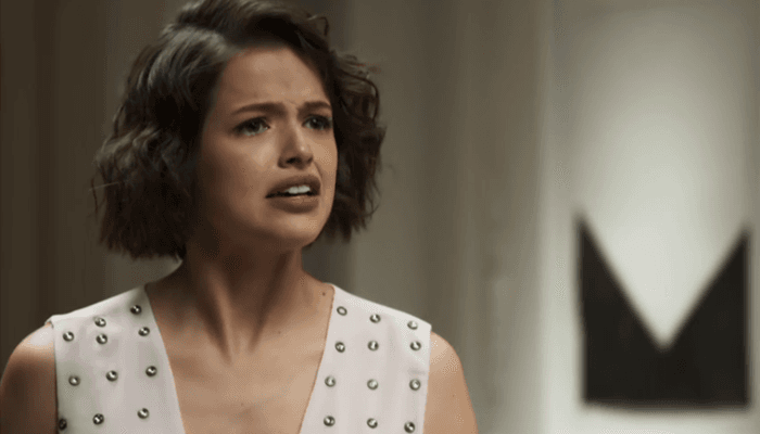 Josiane (Agatha Moreira) será flagrada como vendedora na feira e surtará em A Dona do Pedaço (Foto: Reprodução/Globo) Josiane (Agatha Moreira) será flagrada como vendedora na feira e surtará em A Dona do Pedaço (Foto: Reprodução/Globo)