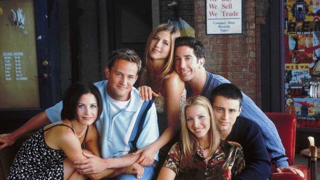 Elenco de Friends, 16 anos após fim da série, continuam faturando com direitos autorais e embolsam milhões