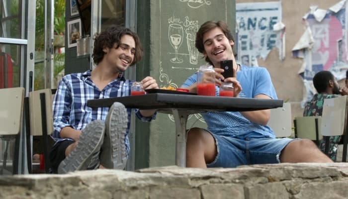 Danilo Mesquita (Nicolau) e Nicolas Prattes (Zac) em cena de Rock Story (Foto: Divulgação/Globo) Danilo Mesquita (Nicolau) e Nicolas Prattes (Zac) em cena de Rock Story (Foto: Divulgação/Globo)