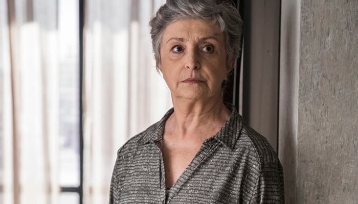 A Dona do Pedaço: Berta pode estar enganando Vivi Guedes e Chiclete