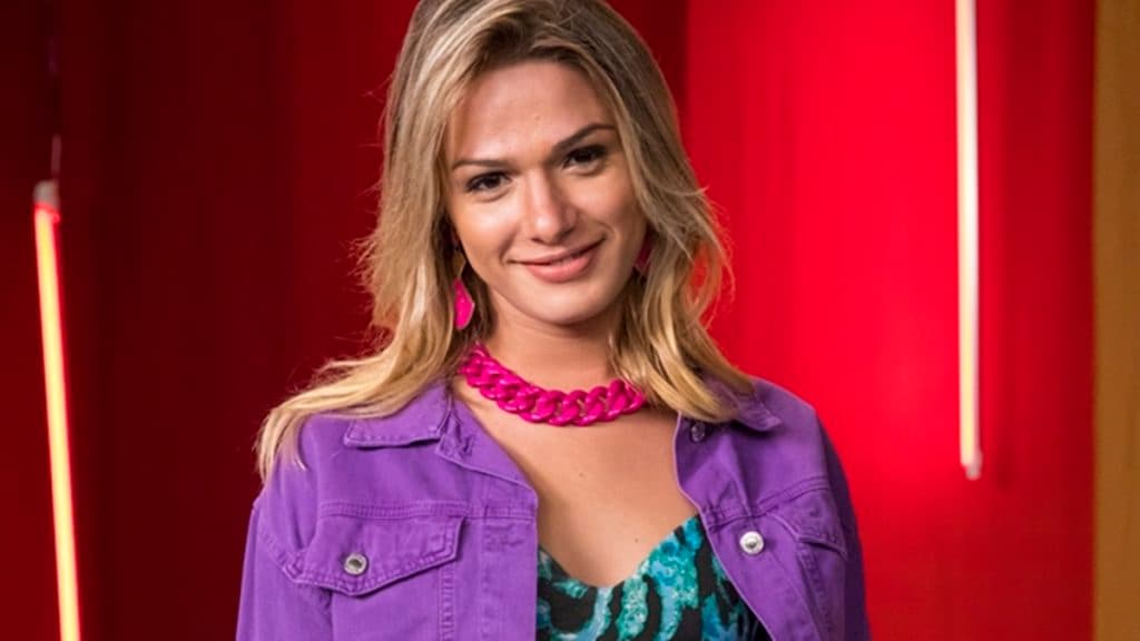 Glamour Garcia abre o jogo após ser acusada de intolerância religiosa e conta segredo sobre relação abusiva