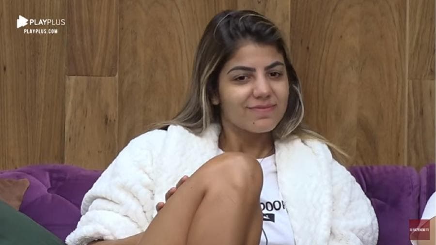 Em A Fazenda 2019, Hariany se pergunta o porquê ficou com Lucas no reality da Record (Imagem: Reprodução) Em A Fazenda 2019, Hariany se pergunta o porquê ficou com Lucas no reality da Record (Imagem: Reprodução)
