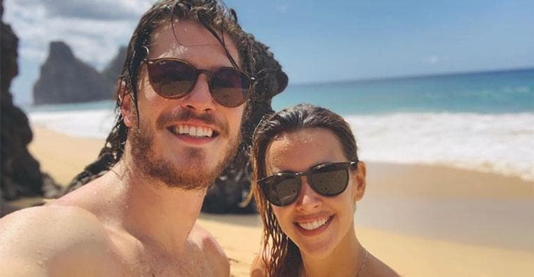 Cris Dias e Caio Paduan aproveitam dias de descanso em Noronha