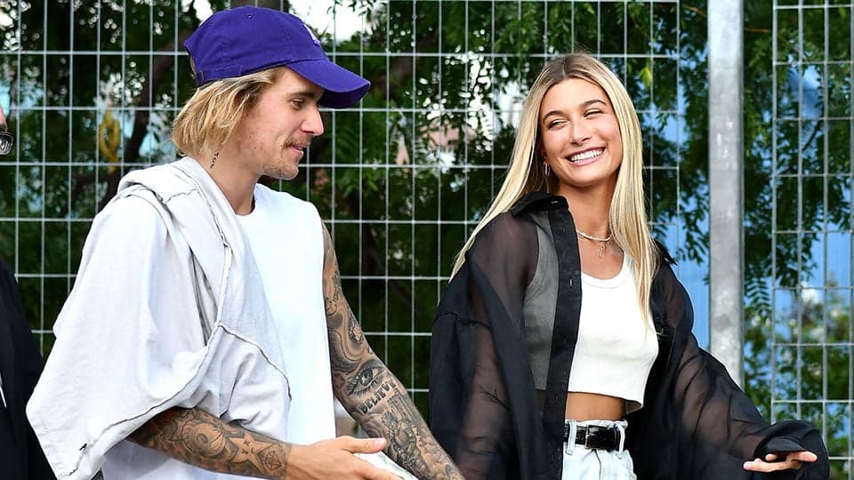 Justin Bieber e Hailey Baldwin são questionados sobre religiosidade (Foto: Reprodução)