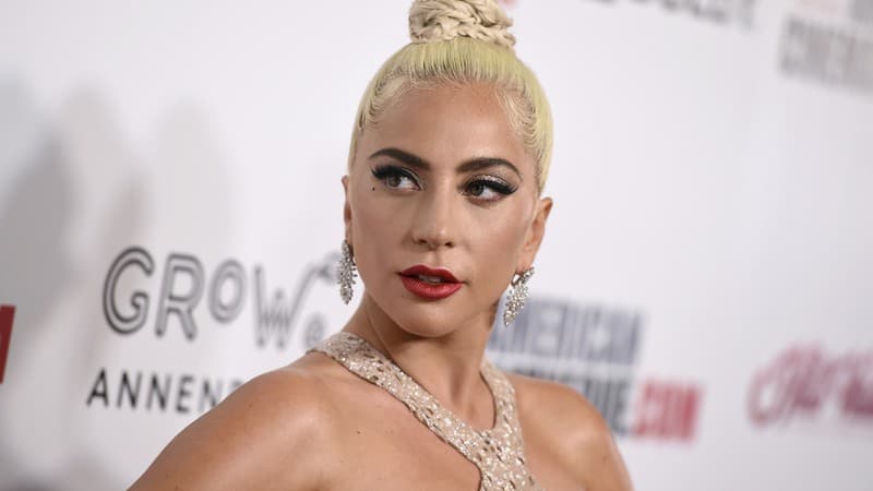 Lady Gaga cai do palco por conta de fã e vídeo chocante vem à tona