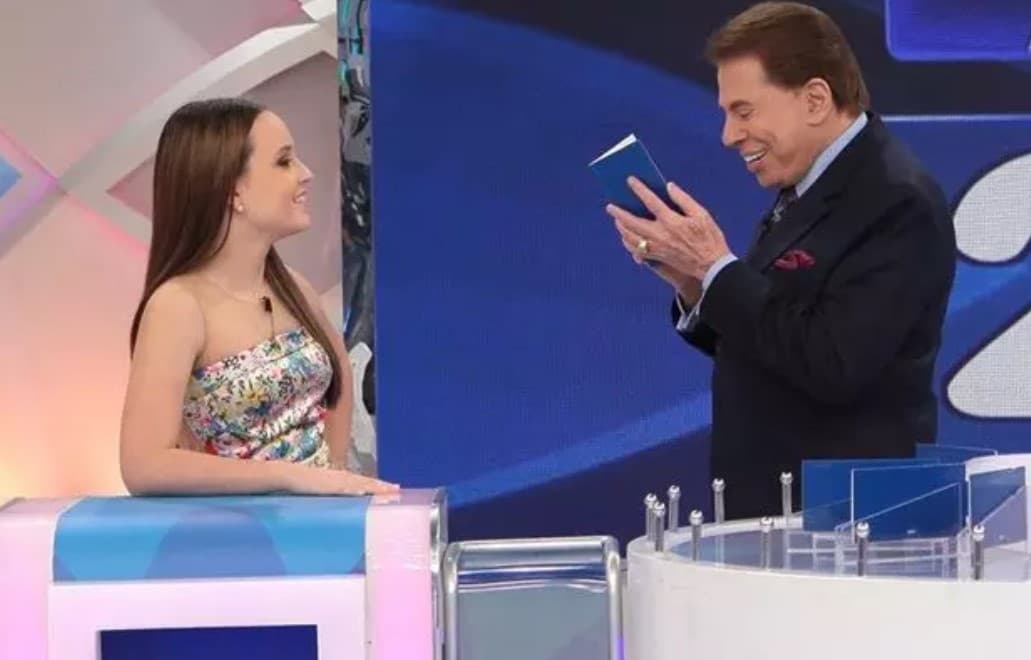 Larissa Manoela no programa do chefe, Silvio Santos (Foto: Reprodução) Larissa Manoela no programa do chefe, Silvio Santos (Foto: Reprodução)