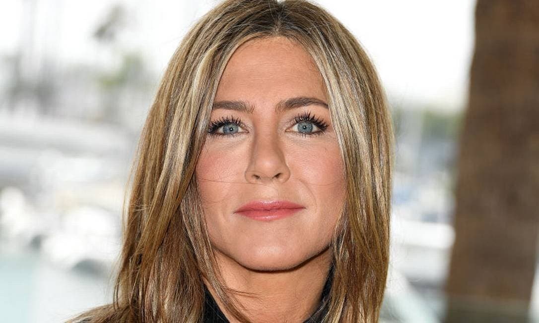 Jennifer Aniston cria Instagram, publica foto com elenco de Friends e deixa fãs na expectativa de um retorno (Foto: Reprodução) Jennifer Aniston cria Instagram, publica foto com elenco de Friends e deixa fãs na expectativa de um retorno (Foto: Reprodução)