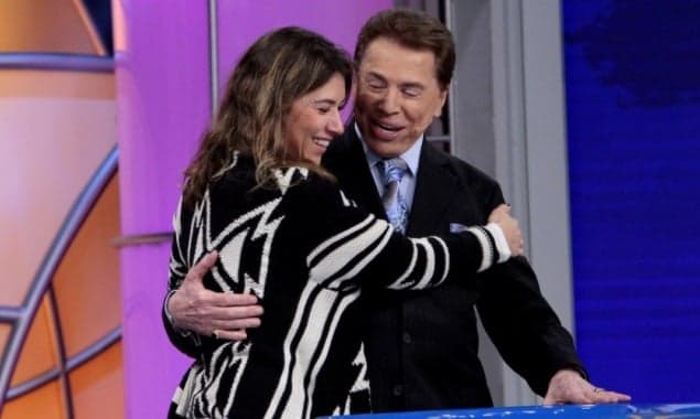 Chocada! Rebeca Abravanel surge completamente irreconhecível em foto de biquíni na praia