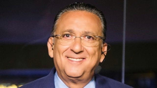 Galvão Bueno, após ser submetido a cirurgia de emergência, recebe diagnóstico e é obrigado a continuar afastado
