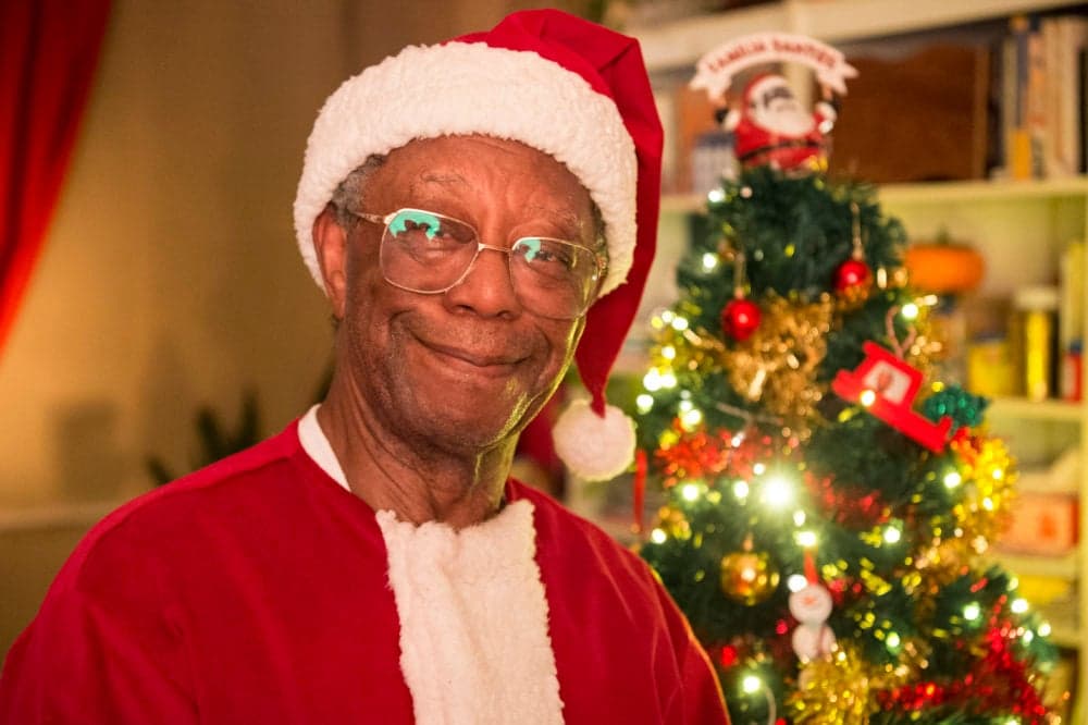 Orlando (Milton Gonçalves) na Globo como papai noel Orlando (Milton Gonçalves) na Globo como papai noel