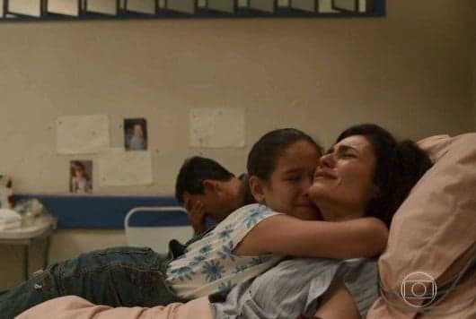 Cena do despertar da Leila em Amor de Mãe gera choro descontrolado na Globo e Juliano Cazarré desaba