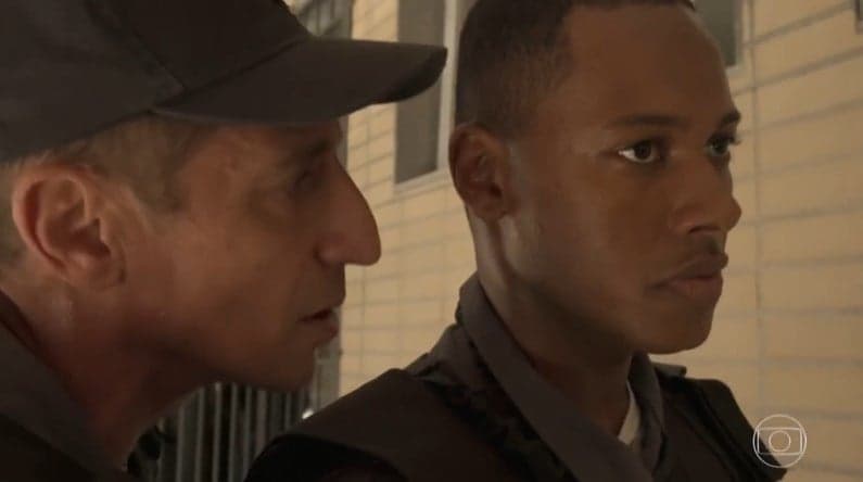 Belizário (Tuca Andrada) armará emboscada e matará Wesley em Amor de Mãe (Foto: Reprodução/Globo) Belizário (Tuca Andrada) armará emboscada e matará Wesley em Amor de Mãe (Foto: Reprodução/Globo)