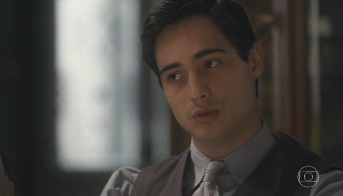 Éramos Seis: Carlos descobre segredo de Isabel e tem ataque de fúria