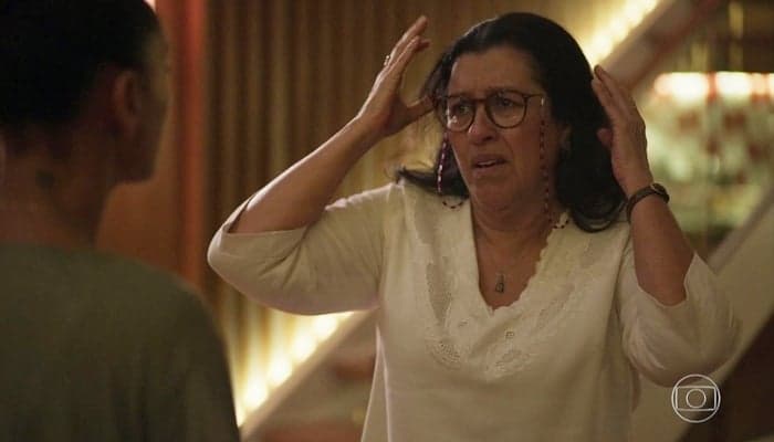 Lurdes emociona ao descobrir que Sandro não é seu filho em Amor de Mãe e público crava: "Merece o Oscar"