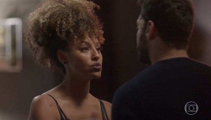 Gisele (Sheron Menezzes) terá plano descoberto por Diogo (Armando Babaioff) em Bom Sucesso (Foto: Reprodução/Globo) Gisele (Sheron Menezzes) terá plano descoberto por Diogo (Armando Babaioff) em Bom Sucesso (Foto: Reprodução/Globo)