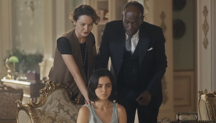 Adelaide (Joana de Verona) tentará tratar Justina (Júlia Stockler) em Éramos Seis (Foto: Reprodução/Globo) Adelaide (Joana de Verona) tentará tratar Justina (Júlia Stockler) em Éramos Seis (Foto: Reprodução/Globo)