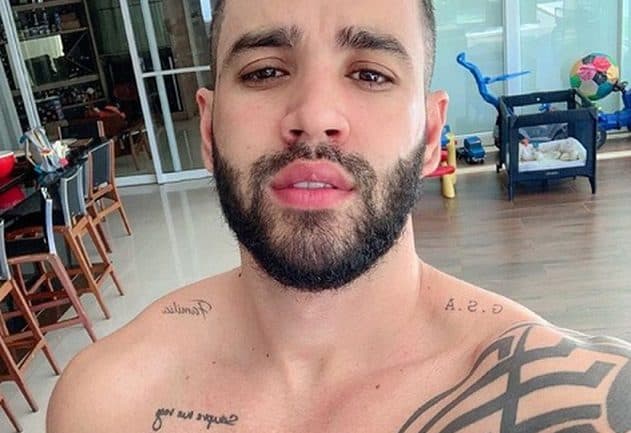Gusttavo Lima, acusado de maltratar fãs e não ser humilde, surge em vídeo no meio do público