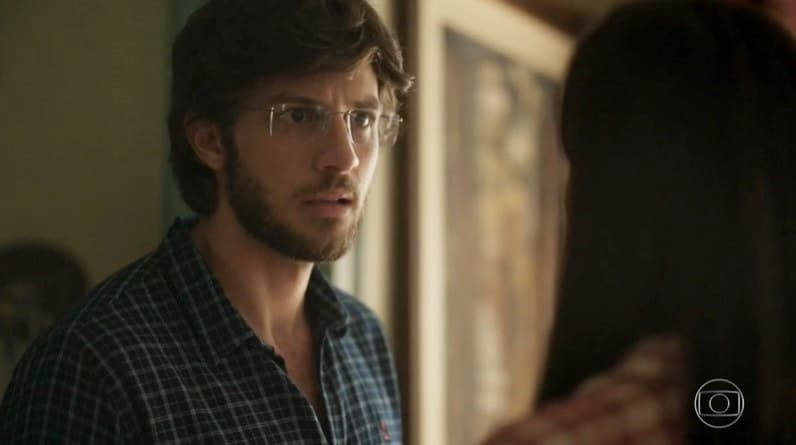 Amor de Mãe: Danilo descobre segredo de Thelma e toma decisão