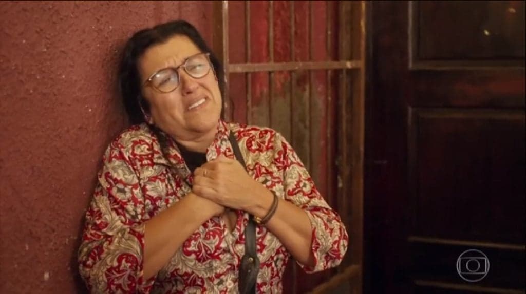 Amor de Mãe: Lurdes se desespera com assassinato e traição cruel dentro da família