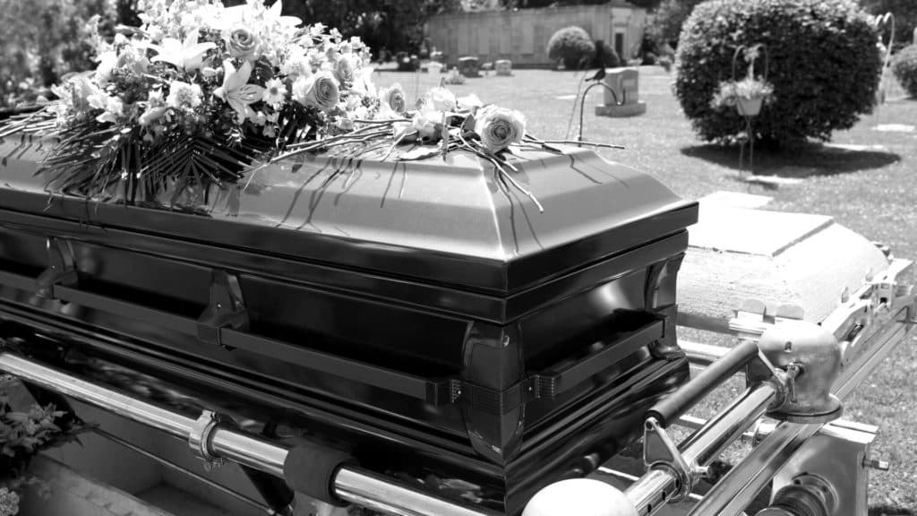 Famílias descobrem erro fatal, abrem caixão de ator da Globo e cantor sertanejo, e confirmam: "Vivos"