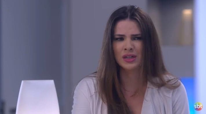 A busca em As Aventuras de Poliana para saber quem é Dark Lady continua firme e forte na trama, além disso, Luisa entra em batalha com Ester