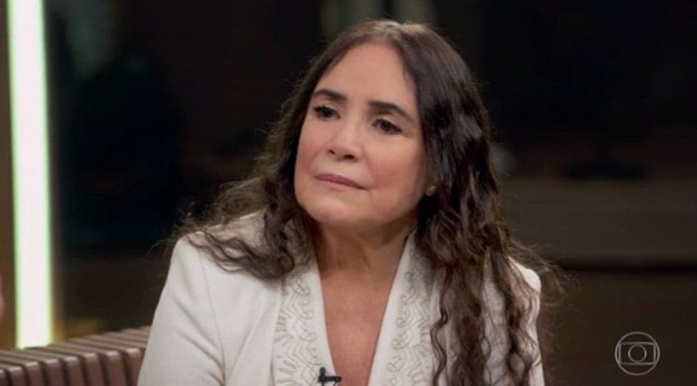 Regina Duarte, após isolamento no governo Bolsonaro, responde se irá ficar no cargo