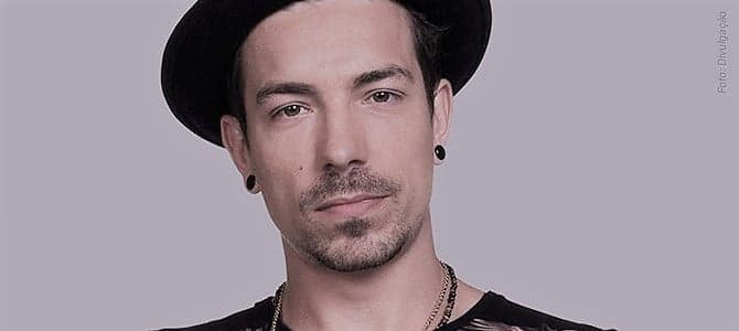 Cantor falou sobre sua experiência com as drogas (Foto: Divulgação) Cantor falou sobre sua experiência com as drogas (Foto: Divulgação)