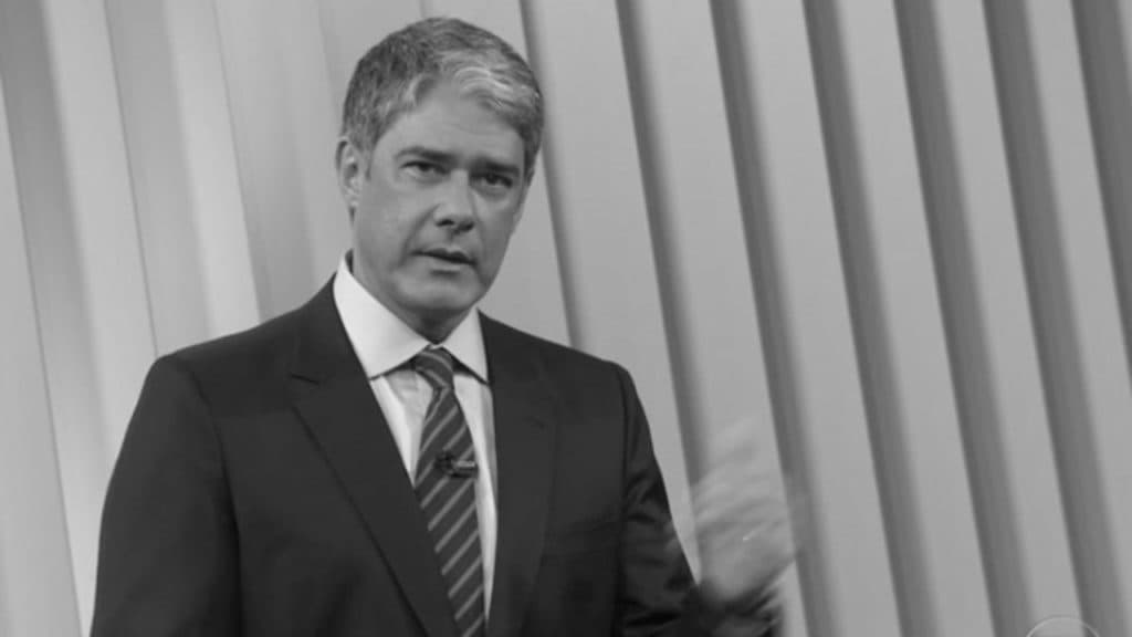 William Bonner tem 'ano de cão' na Globo, sofre ataque de todos os lados e vida pessoal para em rede nacional