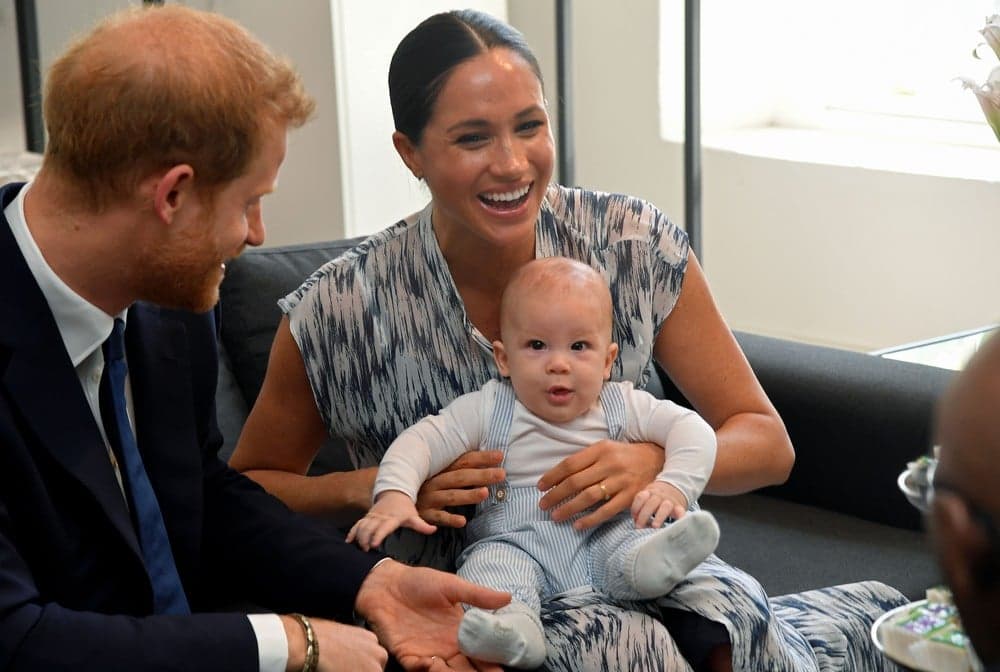 Em vídeo fofo, Harry e Meghan Markle compartilham o aniversário do príncipe Archie