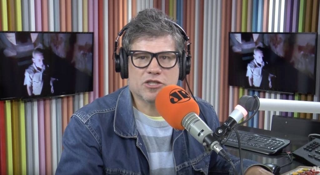 Edgard Piccoli tem barraco nos bastidores de programa, se demite e Britto Jr. pode ser convocado às pressas