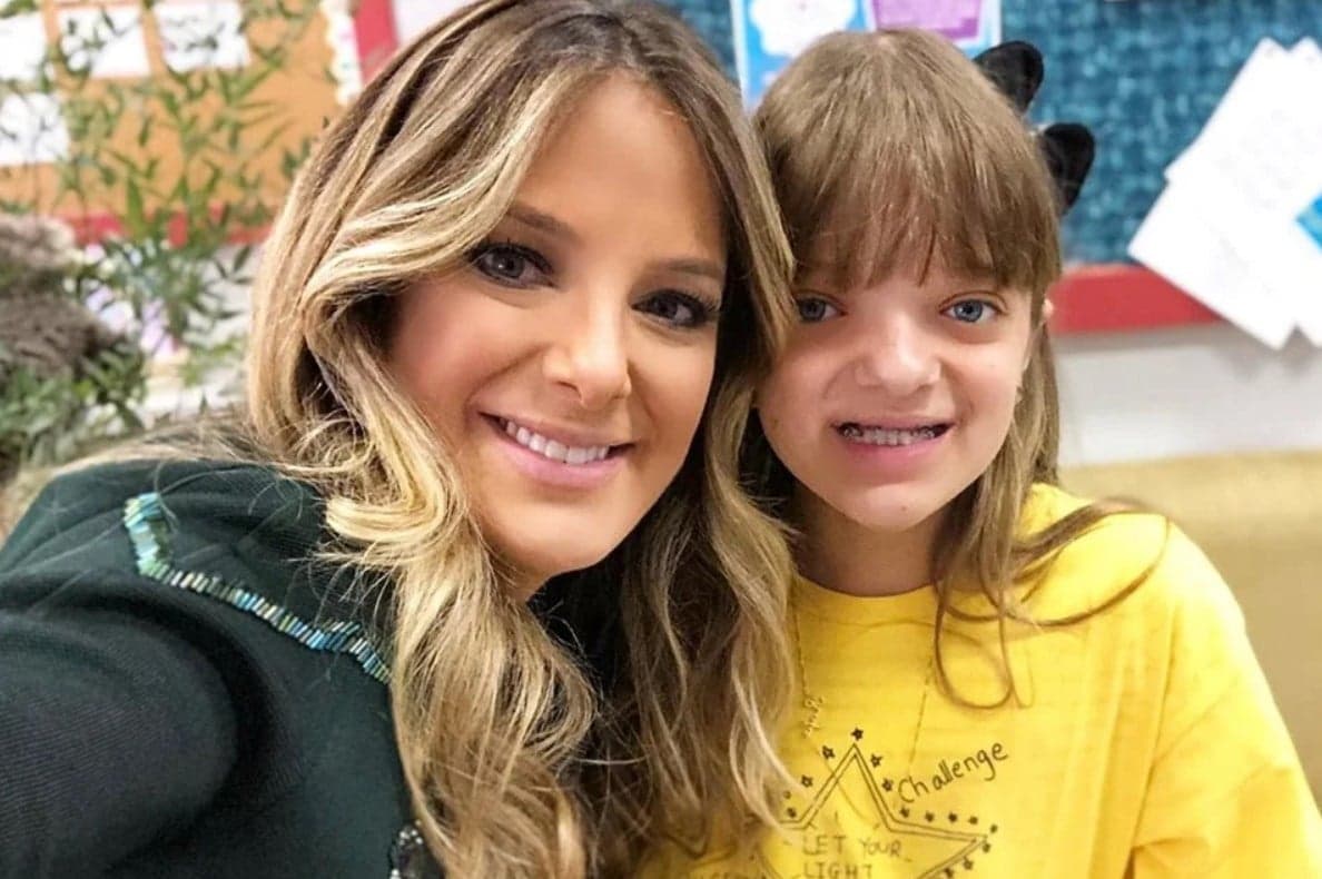 Ticiane Pinheiro e sua filha mais velha, Rafinha - Foto: Reprodução Ticiane Pinheiro e sua filha mais velha, Rafinha - Foto: Reprodução