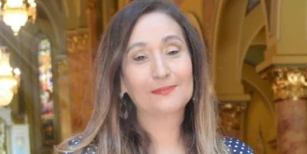 Sonia Abrão, após ter namoro secreto e identidade exposta, aparece em foto íntima e deixa fãs babando: "Mulherão"