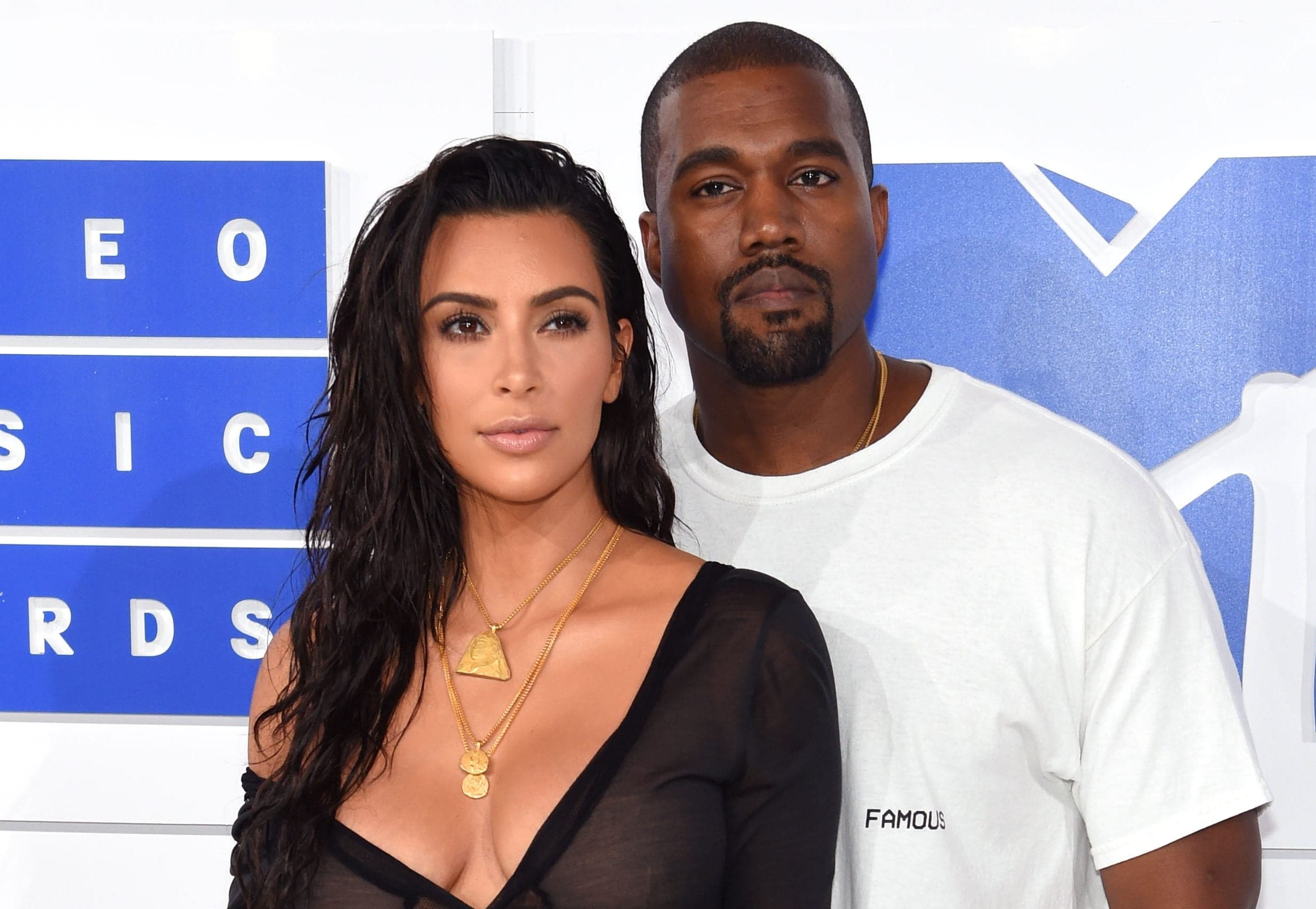 Kim Kardashian quer salvar o casamento com Kanye West (Foto: Reprodução) Kim Kardashian quer salvar o casamento com Kanye West (Foto: Reprodução)