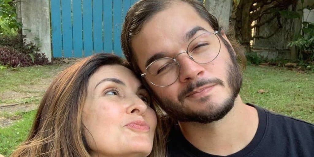 Fátima Bernardes faz primeira aparição após cirurgia e impressiona: "Quer dizer"