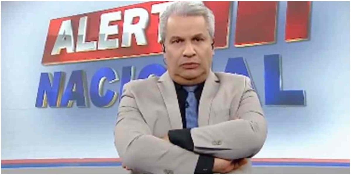 Sikêra Jr. enfrenta problemas na RedeTV! (Foto: Reprodução) Sikêra Jr. enfrenta problemas na RedeTV! (Foto: Reprodução)