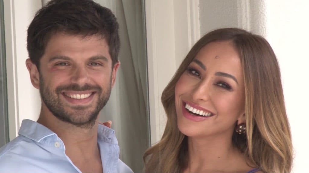 Sabrina Sato, após superar crise com Duda Nagle, anuncia casamento público com o ator: "Sapucaí ou no Anhembi''