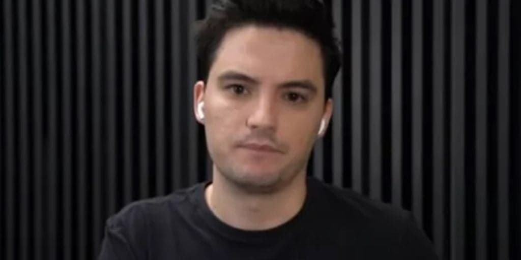 Felipe Neto, após participar do Jornal Nacional, critica a Globo e a CNN Brasil ao vivo na TV: "não aceito"