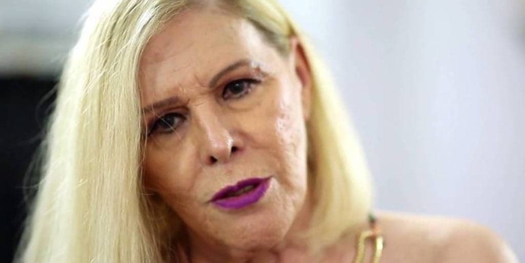 Vanusa, sofrendo com doença incurável, não reconhece mais a família e tem situação de partir o coração exposta