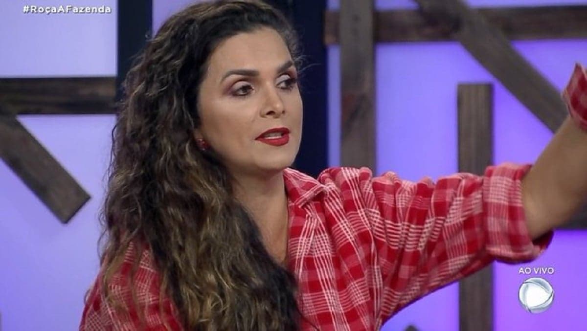 Luiza Ambiel no reality show A Fazenda (Foto: Reprodução) Luiza Ambiel no reality show A Fazenda (Foto: Reprodução)