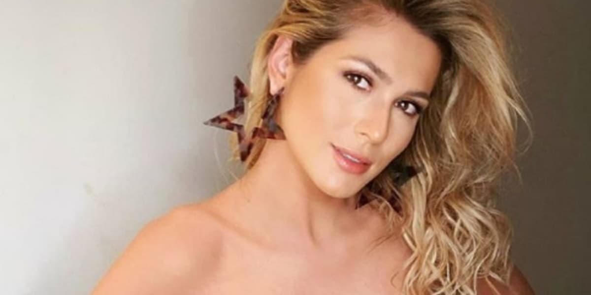 Lívia Andrade não é mais contratada do SBT (Foto: Reprodução) Lívia Andrade não é mais contratada do SBT (Foto: Reprodução)