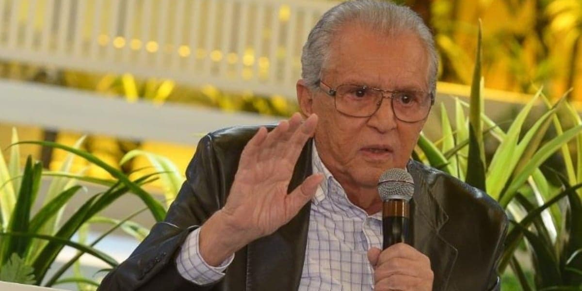 Carlos Alberto de Nóbrega tem passado por situação muito difícil (Foto: Reprodução/SBT) Carlos Alberto de Nóbrega tem passado por situação muito difícil (Foto: Reprodução/SBT)