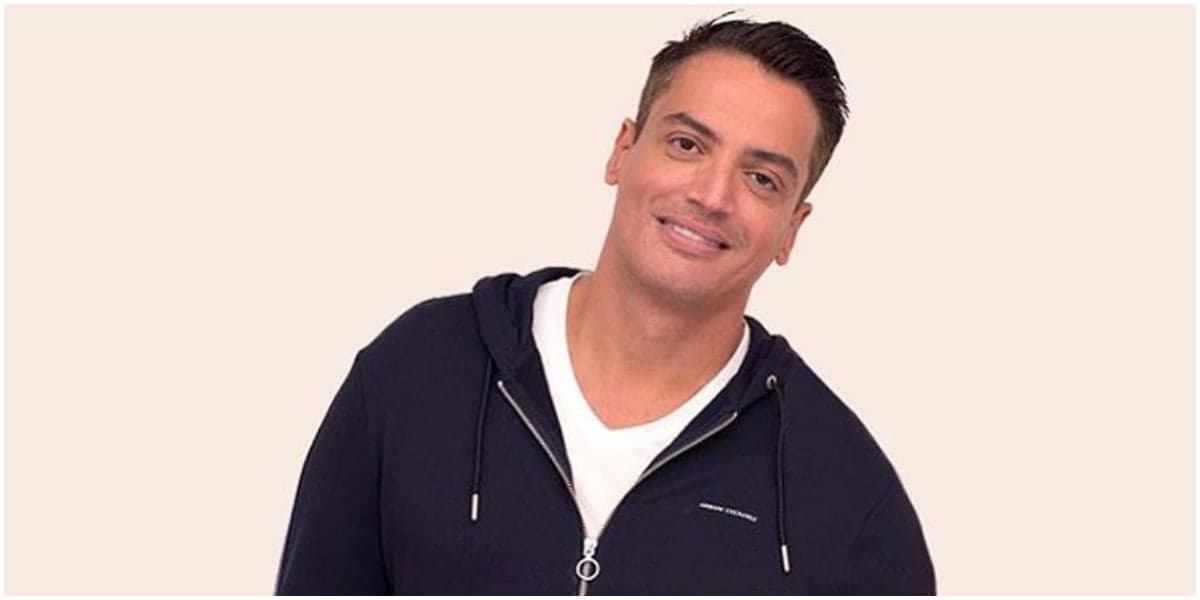 O jornalista Leo Dias publicou foto com homem misterioso - Foto: Reprodução O jornalista Leo Dias publicou foto com homem misterioso - Foto: Reprodução