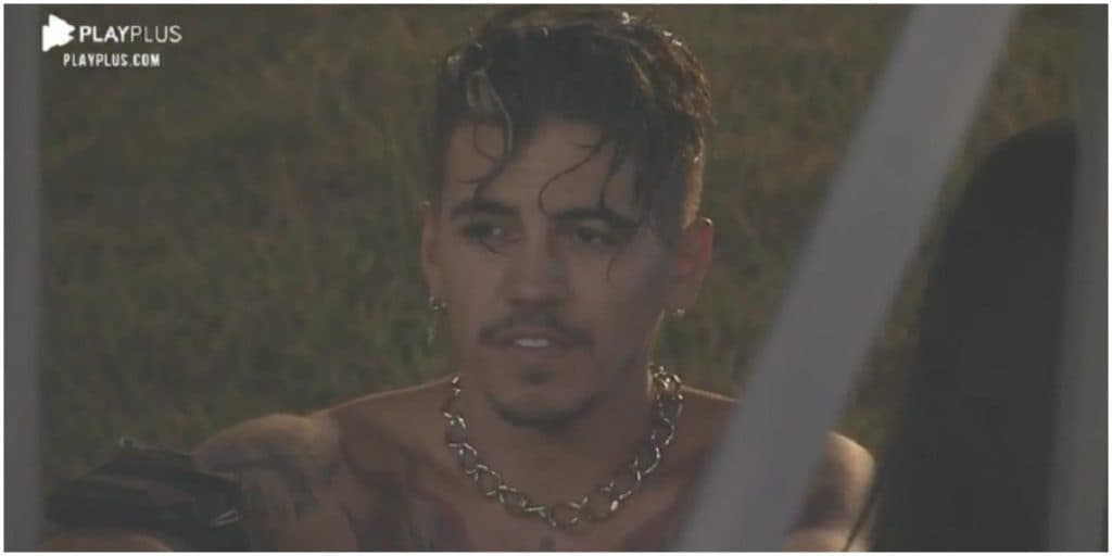 A Fazenda 12: Biel, após ser humilhado por Jojo, parte para cima da cantora: "Estou muito além dela''