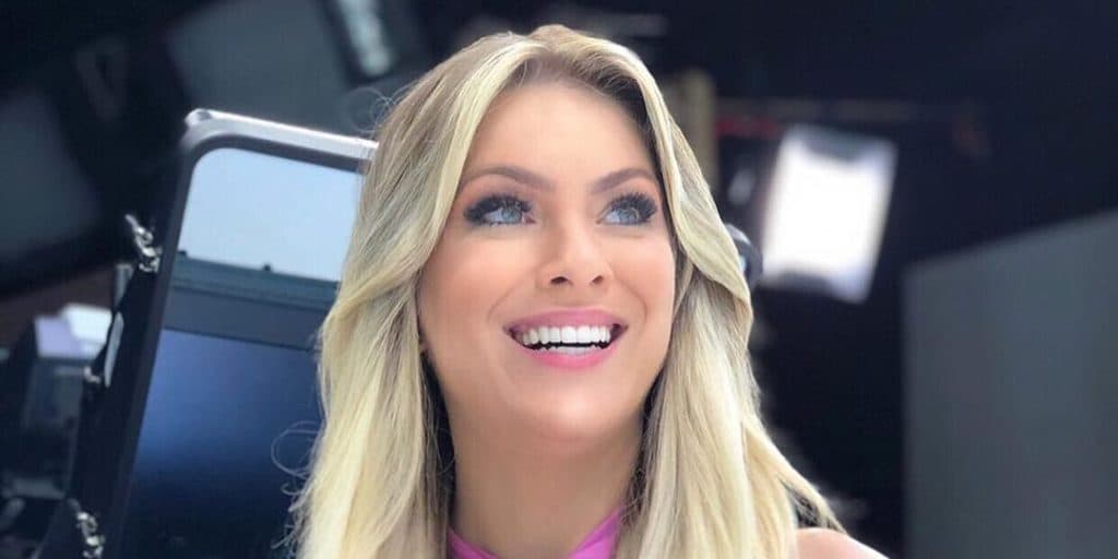 Renata Fan surge com biquíni micro, releva corpão e público fica desacreditado: "Não esperava"