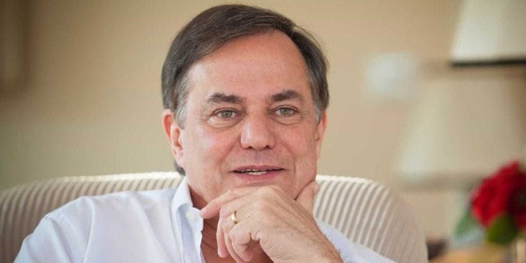 Ronnie Von expõe sexo aos 11 com mulher de 41 em entrevista e quase é agredido