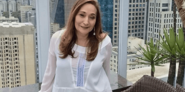 Sonia Abrão é apunhalada por programa de Catia Fonseca e tem pauta roubada ao vivo: "Pra que suspense?"