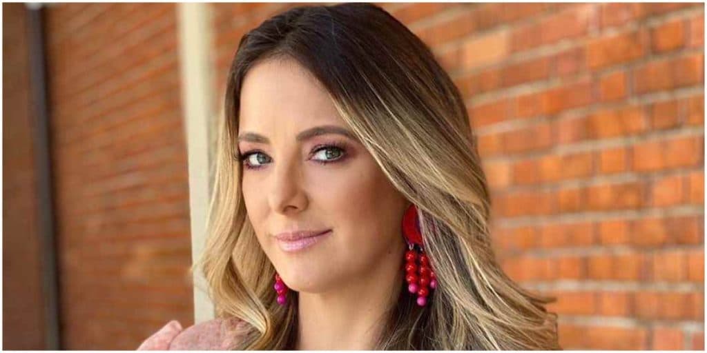 Ticiane Pinheiro mostra família feliz em foto e encanta